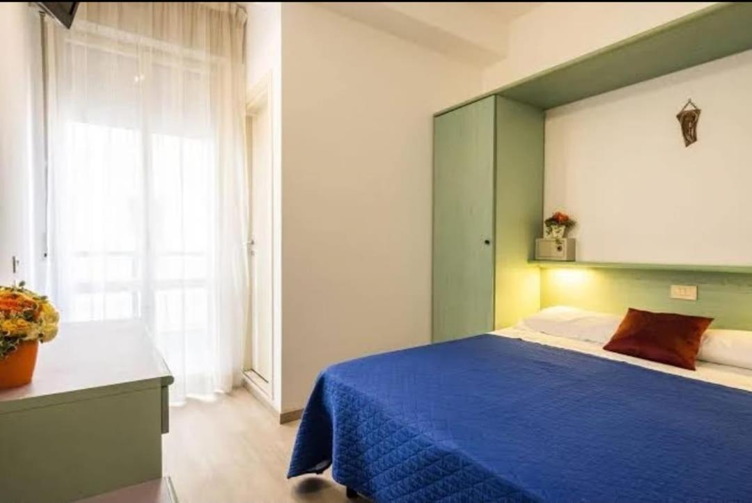 רימיני Hotel Sabbia D'Oro מראה חיצוני תמונה