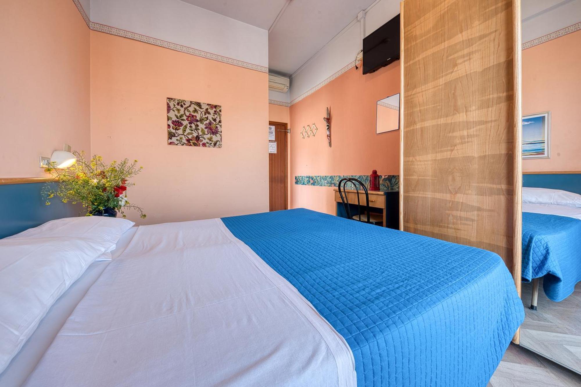רימיני Hotel Sabbia D'Oro מראה חיצוני תמונה