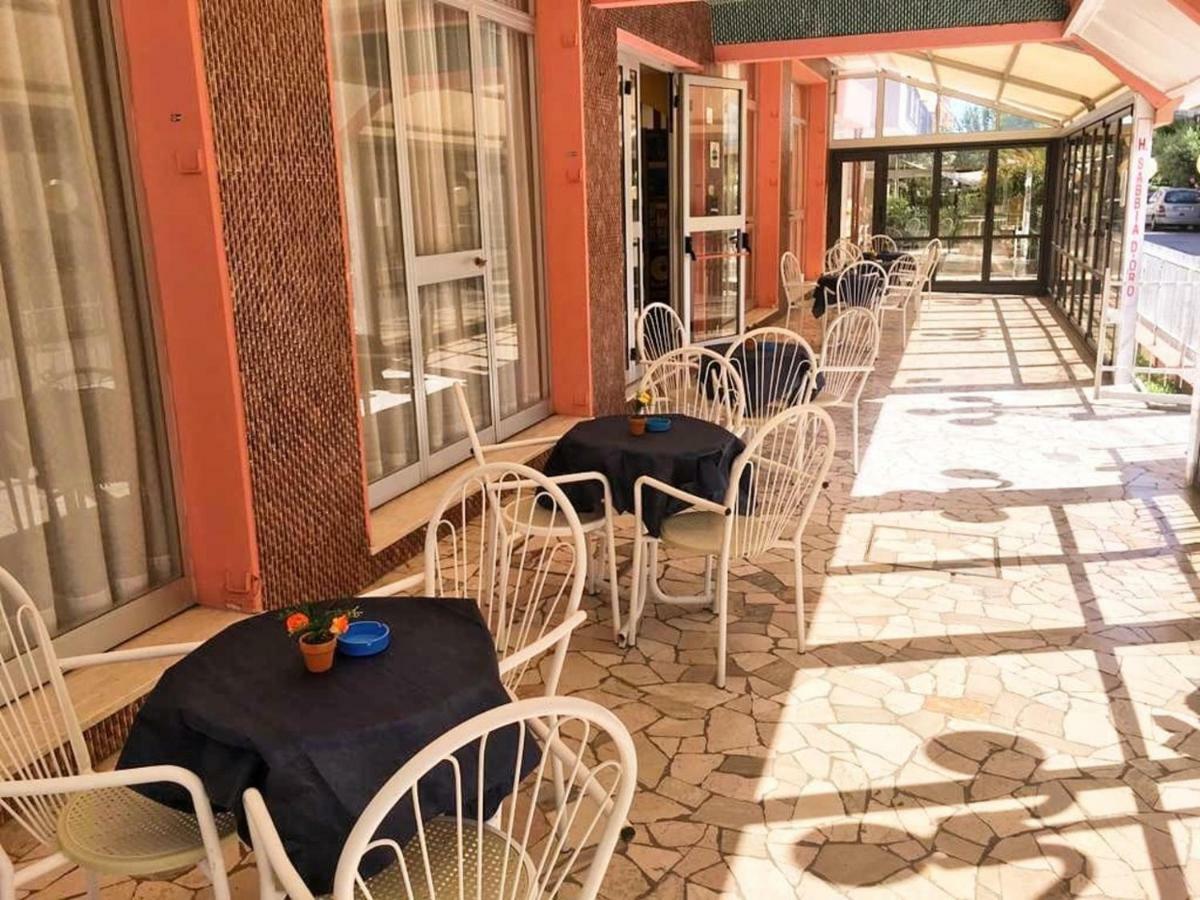 רימיני Hotel Sabbia D'Oro מראה חיצוני תמונה